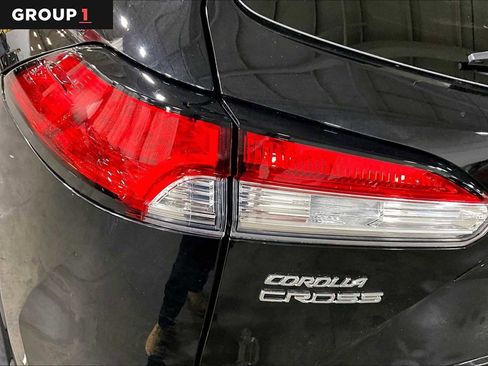 Used 2022 Toyota Corolla Cross LE w/ Moonroof Package image 28