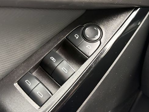 Used 2025 Chevrolet Equinox LT AWD/4WD image 29