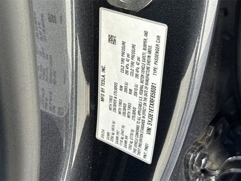 Used 2024 Tesla Model 3 Performance image 28