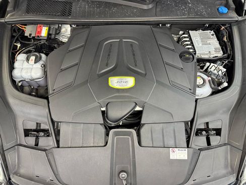 Used 2019 Porsche Cayenne E-Hybrid AWD/4WD image 44