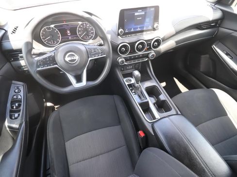Used 2024 Nissan Sentra SV FWD image 7