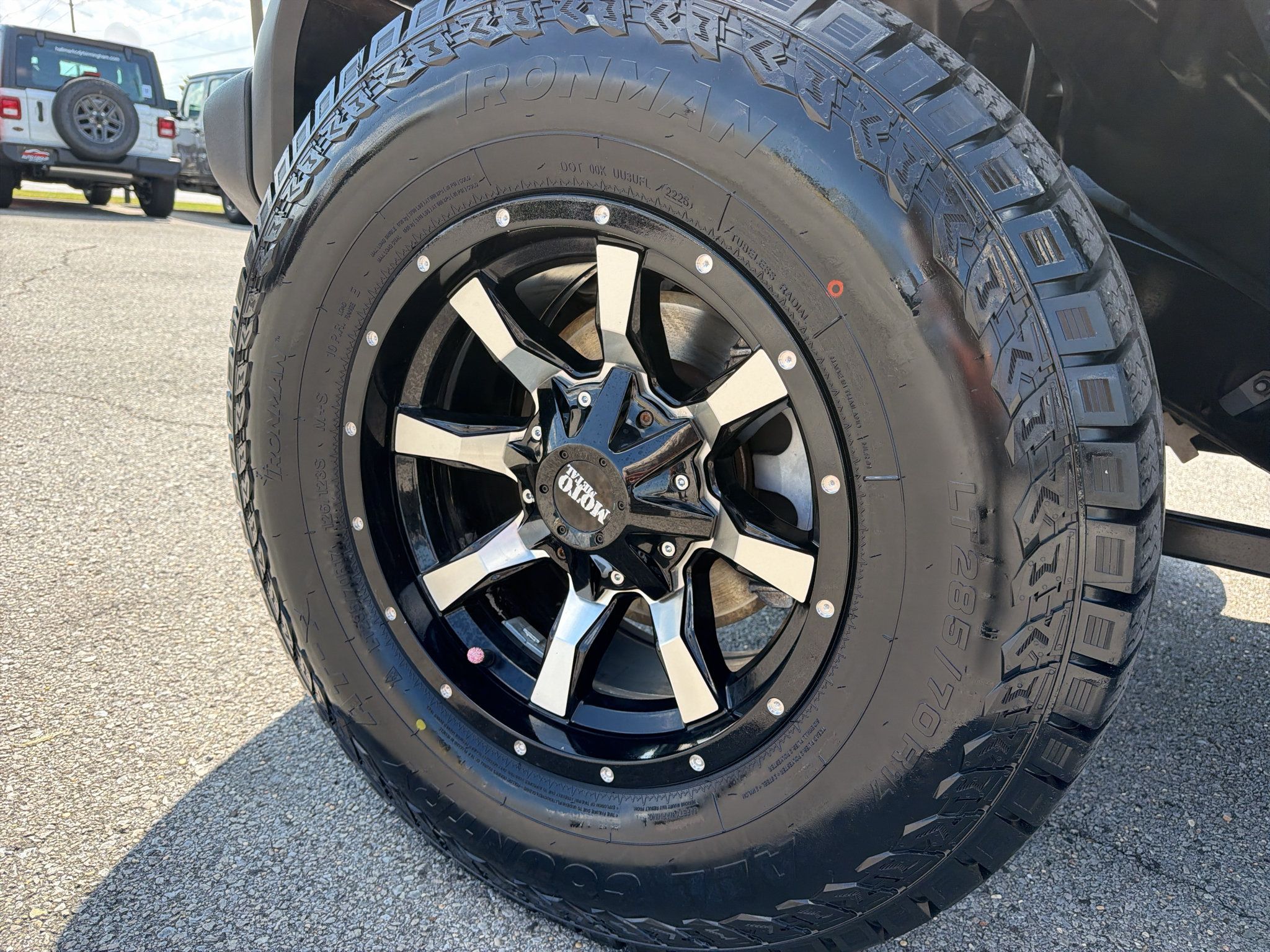 Used 2018 Jeep Wrangler Sport AWD/4WD image 11