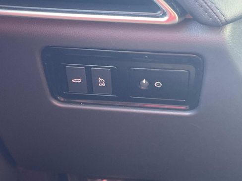 Used 2019 Jaguar F-PACE Prestige image 28