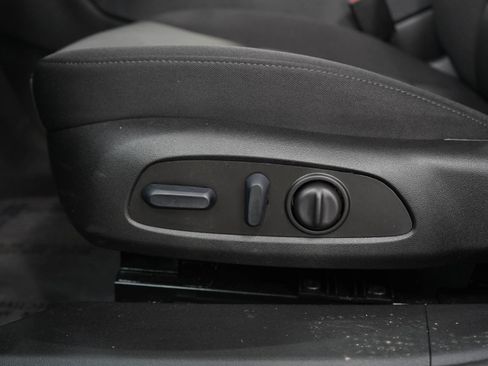 Used 2025 Chevrolet Malibu LT FWD image 25