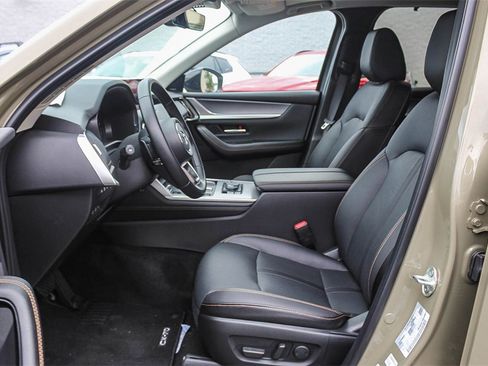 New 2025 MAZDA CX-70 Plug-In Hybrid w/ Premium Pkg image 19