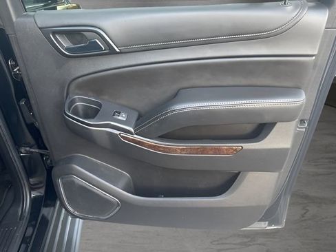 Used 2020 Chevrolet Suburban LS image 21