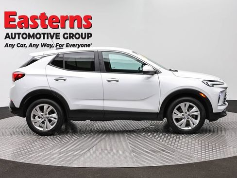 Used 2024 Buick Encore GX Preferred FWD image 7