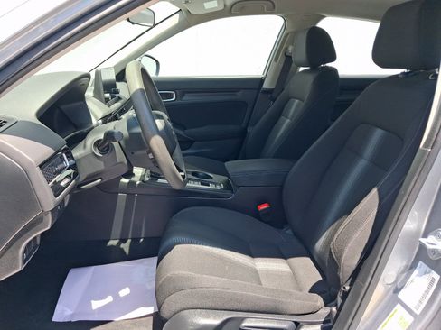 Used 2023 Honda Civic LX image 5