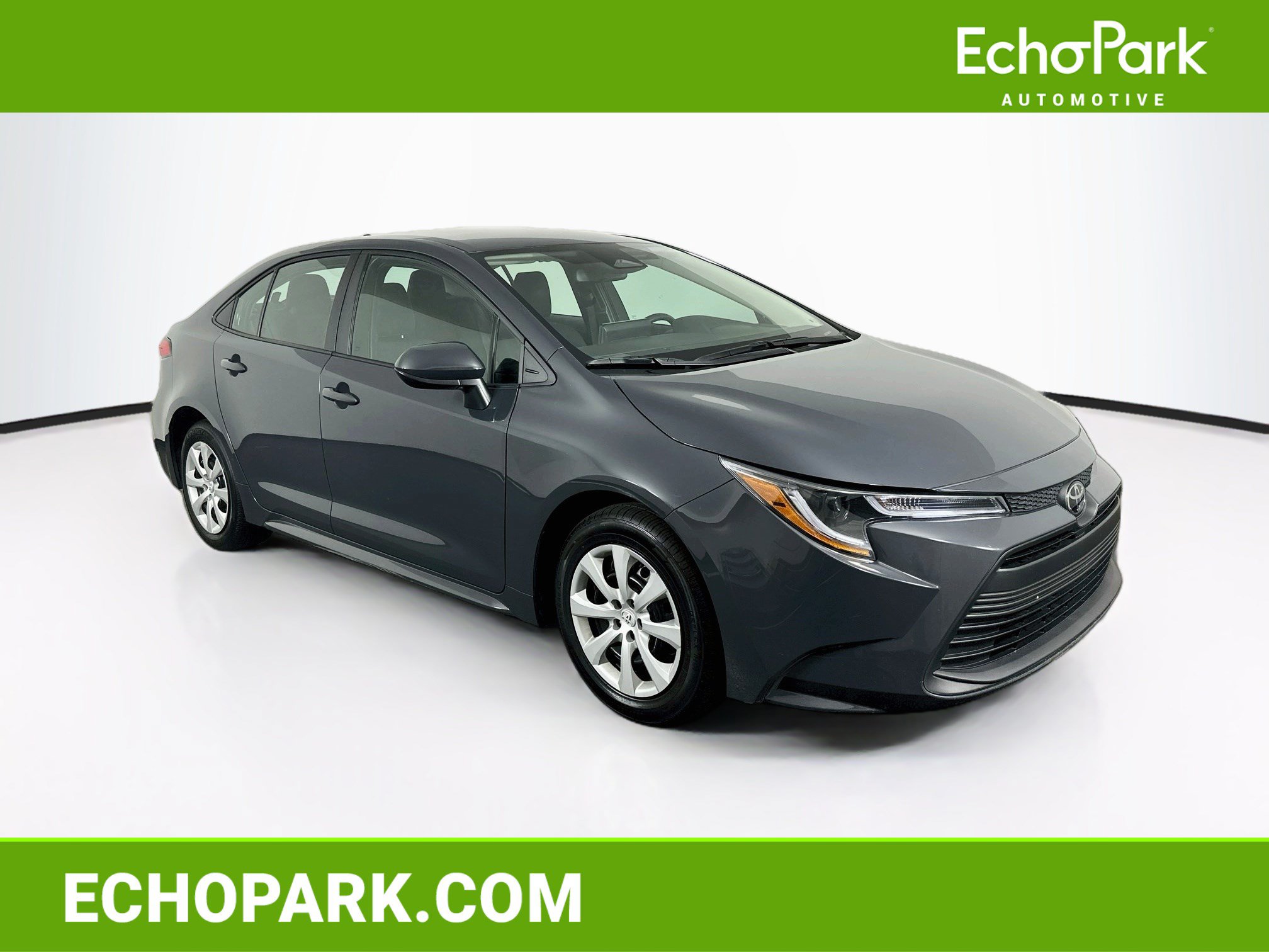Used 2025 Toyota Corolla LE FWD image 1