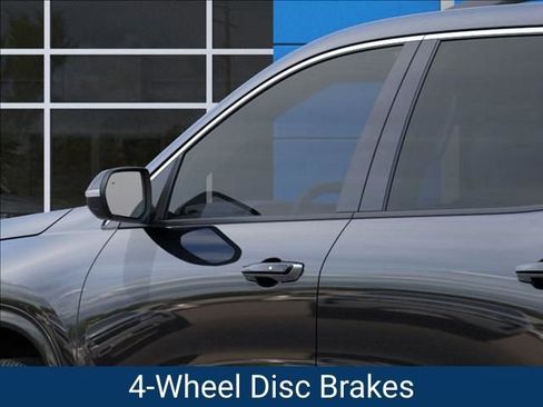 New 2026 Chevrolet Traverse High Country image 13