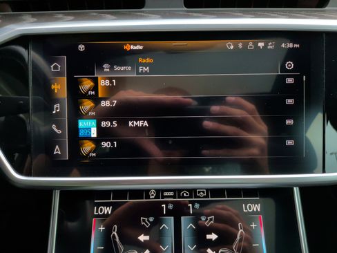 Used 2021 Audi A6 Premium Plus w/ Premium Plus Package image 23