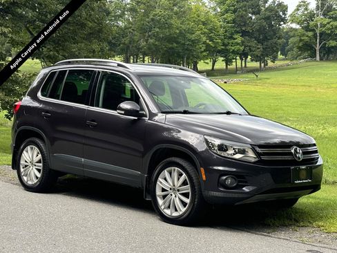 Used 2016 Volkswagen Tiguan SE AWD/4WD image 1