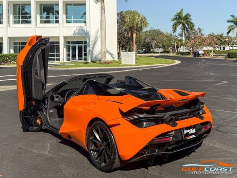 Used 2022 McLaren 720S Spider image 45