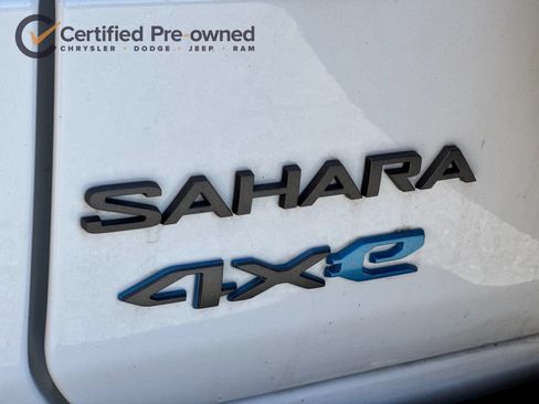 Certified 2025 Jeep Wrangler Unlimited Sahara AWD/4WD image 27