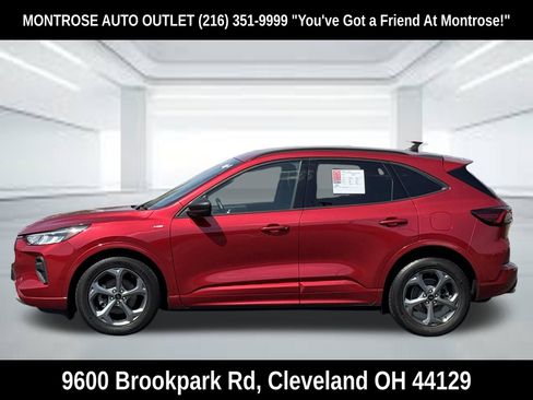 Used 2023 Ford Escape ST-Line w/ Equipment Group 301A FWD image 7