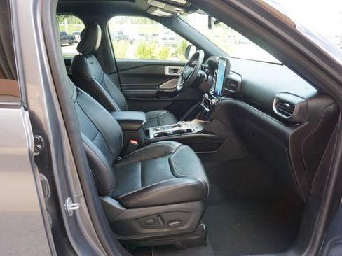 Used 2022 Ford Explorer ST w/ Equipment Group 401A AWD/4WD image 3