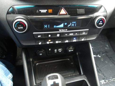 Used 2021 Hyundai Tucson Sport w/ Cargo Package image 21