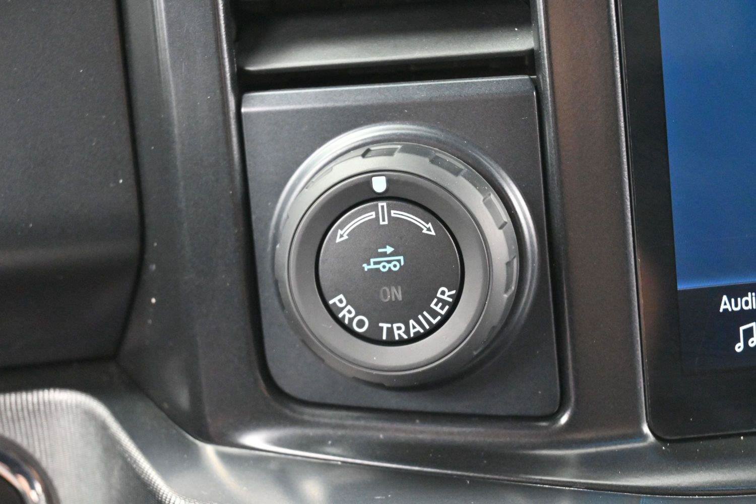 Used 2026 Ford F350 Platinum w/ FX4 Off-Road Package AWD/4WD image 23