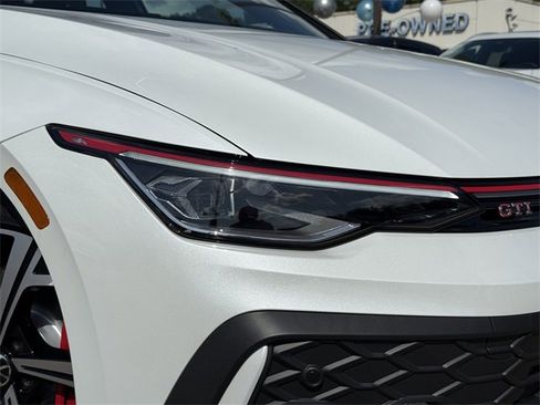 New 2025 Volkswagen GTI SE image 3