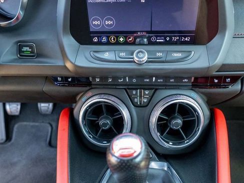 Used 2022 Chevrolet Camaro SS image 29