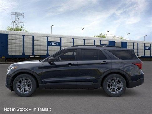 New 2026 Ford Explorer Active image 28