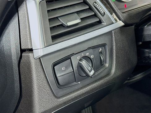 Used 2016 BMW 340i xDrive Sedan image 10