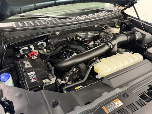 Used 2024 Lincoln Navigator Premiere image 34