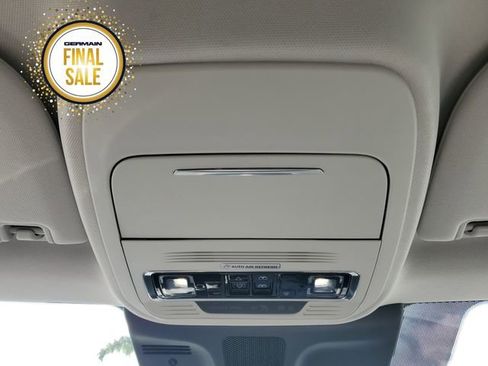 New 2025 Lincoln Navigator Reserve image 30