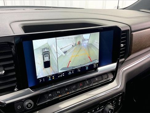 Used 2023 Chevrolet Silverado 1500 High Country w/ High Country Premium Package image 28