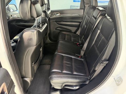 Used 2015 Jeep Grand Cherokee Limited AWD/4WD image 25