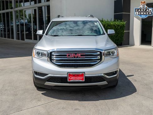 Used 2018 GMC Acadia SLE w/ Driver Alert Package I AWD/4WD image 2