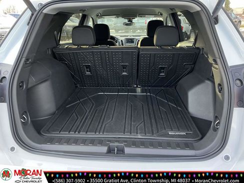 Certified 2024 Chevrolet Equinox LT w/ LPO, Floor Liner Package image 11