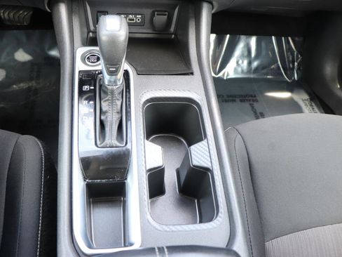 Used 2024 Nissan Sentra SV FWD image 33