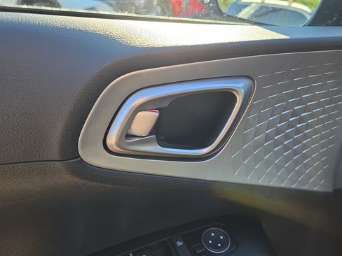 Certified 2022 Kia Soul LX image 20