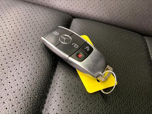 Certified 2021 Mercedes-Benz GLE 350 image 11