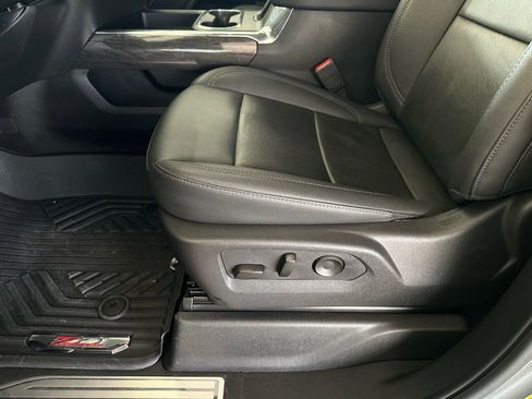 Used 2025 Chevrolet Silverado 2500 LTZ w/ LTZ Premium Texas Edition image 11