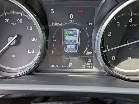 Used 2018 Land Rover Discovery SE AWD/4WD image 35