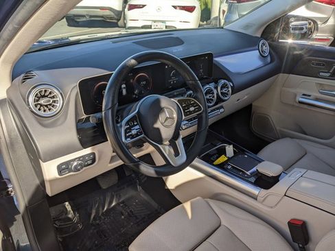 Certified 2021 Mercedes-Benz GLA 250 4MATIC image 10