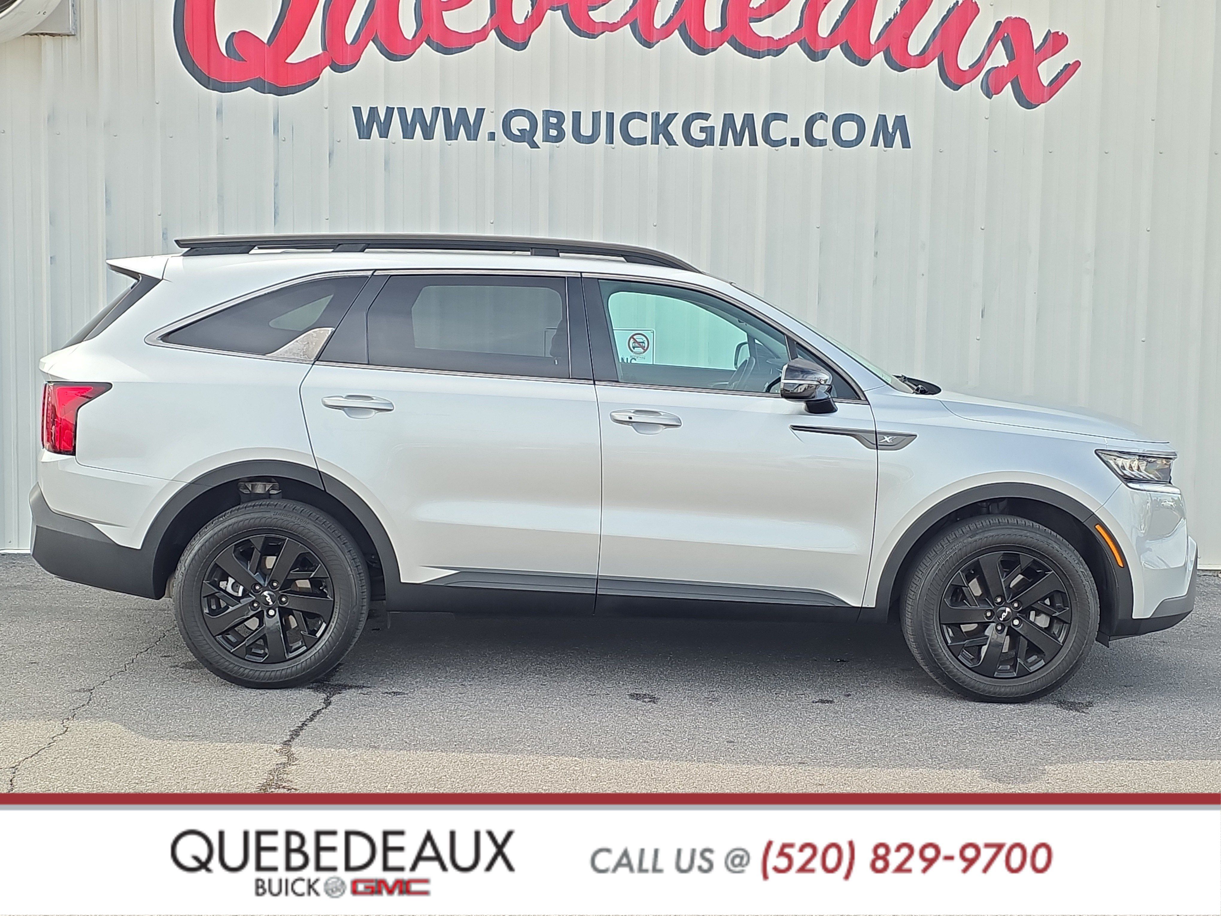 Used 2022 Kia Sorento S w/ Panoramic Sunroof Package AWD/4WD image 8