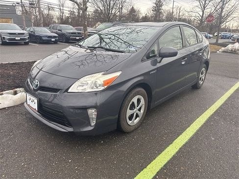Used 2013 Toyota Prius One image 2