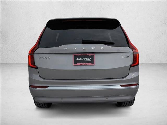 Certified 2026 Volvo XC90 B5 Plus w/ Protection Package AWD/4WD image 7
