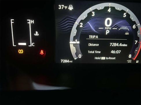 Certified 2025 Toyota Tacoma SR5 image 16