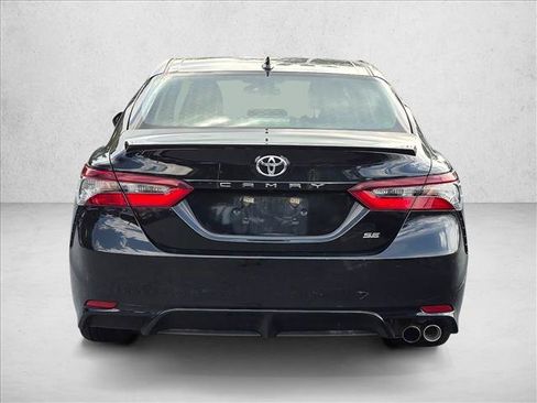 Used 2023 Toyota Camry SE FWD image 6