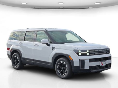 New 2025 Hyundai Santa Fe SE image 10