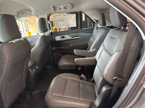 New 2026 Ford Explorer Active w/ Active Comfort Package AWD/4WD image 18