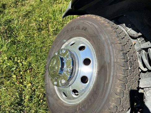 New 2025 RAM 3500 Limited image 10