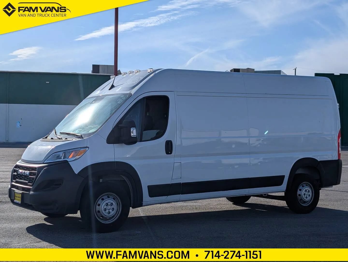 Used 2023 RAM ProMaster 2500 w/ Interior LED Lighting Group FWD image 3