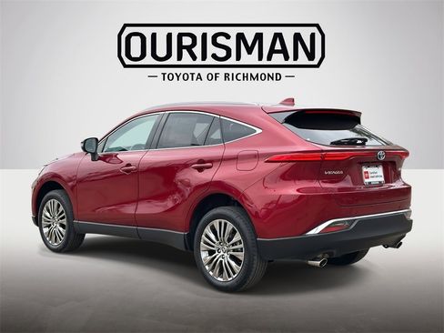 Used 2023 Toyota Venza Limited image 24