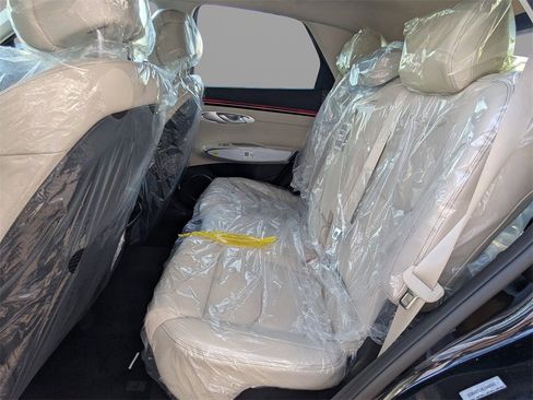 New 2026 Genesis GV70 2.5T Select image 13