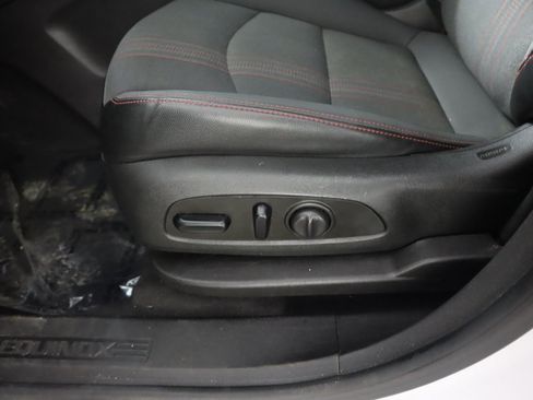 Used 2023 Chevrolet Equinox RS w/ LPO, Floor Liner Package image 30